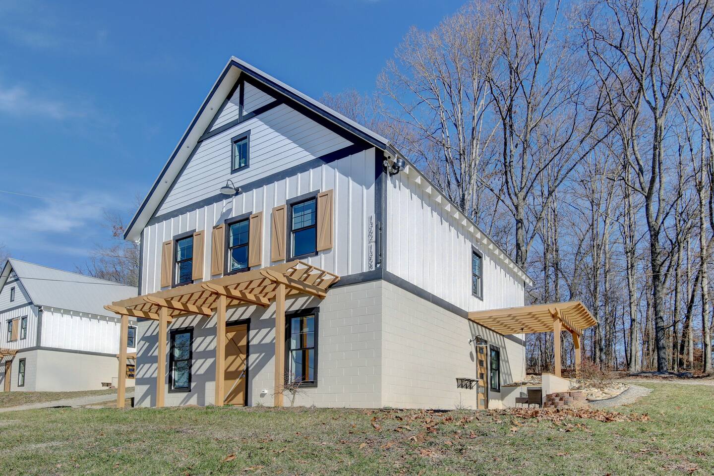 Barndo 1A · South one-bedroom at Cedar Pond Farms in Jefferson City — a one-bedroom barndominium suite on a working farm with Scottish Highland cattle.