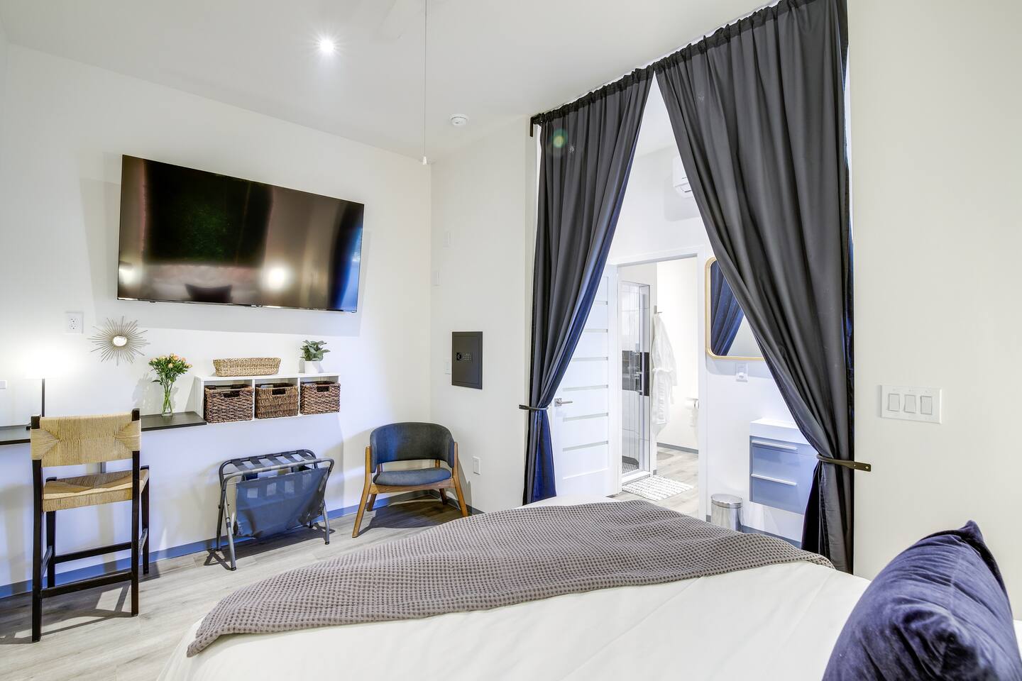Barndo 2A · South one-bedroom at Cedar Pond Farms — one-bedroom barndominium suite lodging on the farm, with the Highland herd a short walk away.